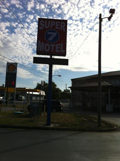 Motel 6 Richmond, Ky Eku Campus Area Exterior photo